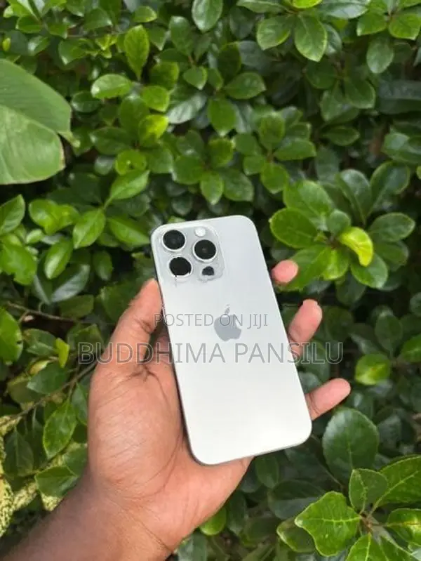 Apple iPhone 15 Pro (Used)