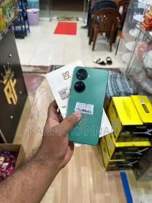 Huawei Nova 12 SE (Used)