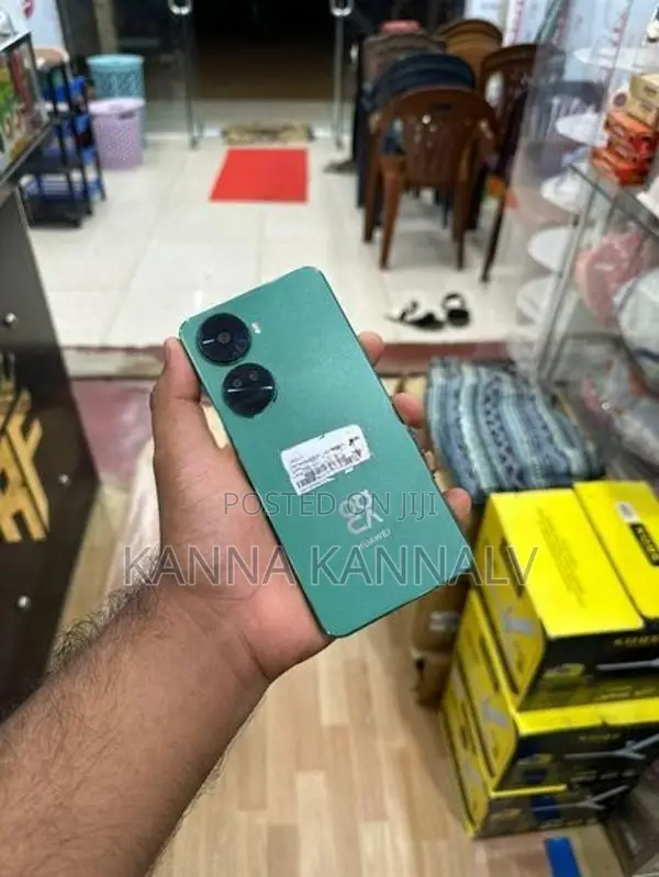 Huawei Nova 12 SE (Used)