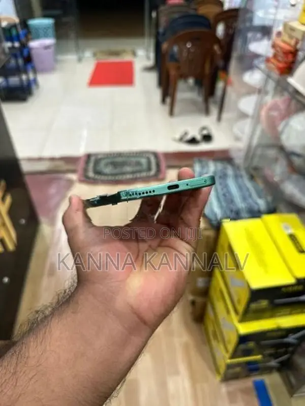 Huawei Nova 12 SE (Used)