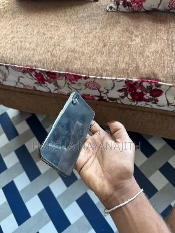 Apple iPhone X 256GB (Used)