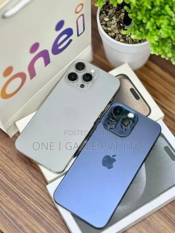 Apple iPhone 15 Pro Max 256GB (Used)