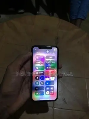 Apple iPhone XS (Used)