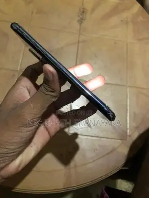 Apple iPhone XS (Used)