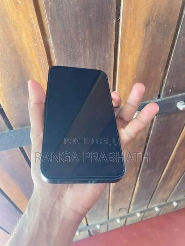 Apple iPhone 14 (Used)