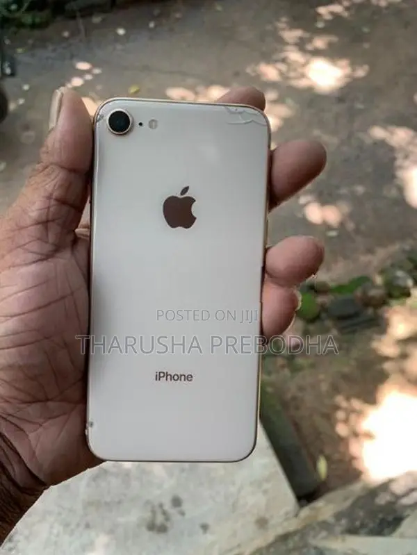 Apple iPhone 8 (Used)