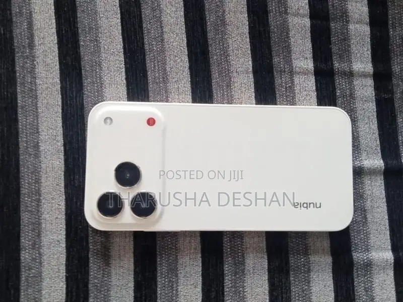 ZTE nubia V80 Design (Used)