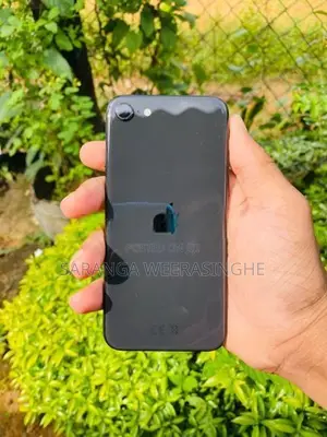 Apple iPhone SE 2 (Used)