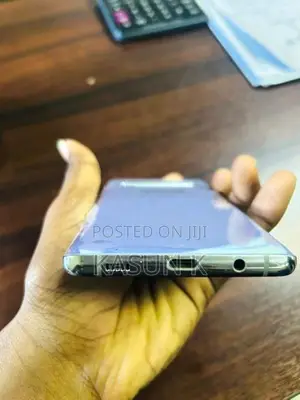 Samsung Galaxy S10 (Used)