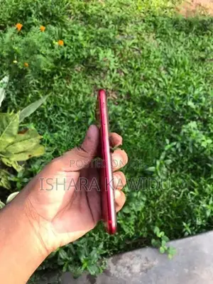 Apple iPhone SE 2 (Used)