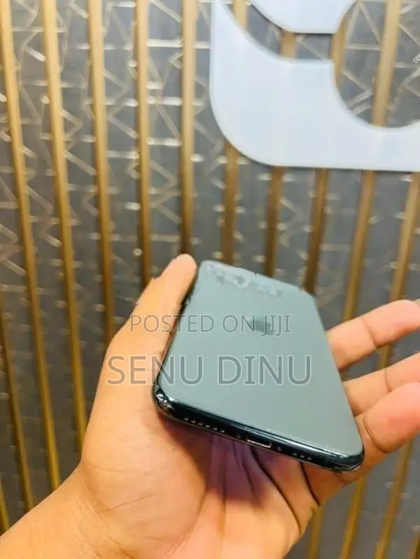 Apple iPhone 11 Pro (Used)
