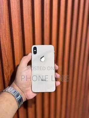 Apple iPhone XS (Used)
