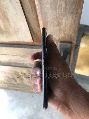Apple iPhone 7 128GB (Used)