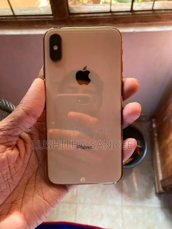 Apple iPhone XS (Used)