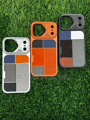Skor 17 Pro Max Phone Case