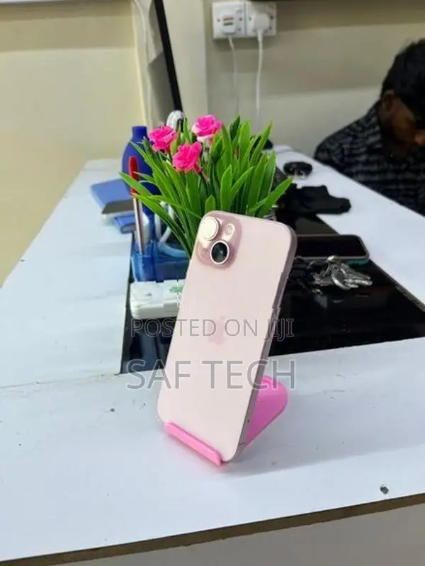 Apple iPhone 15 (Used)