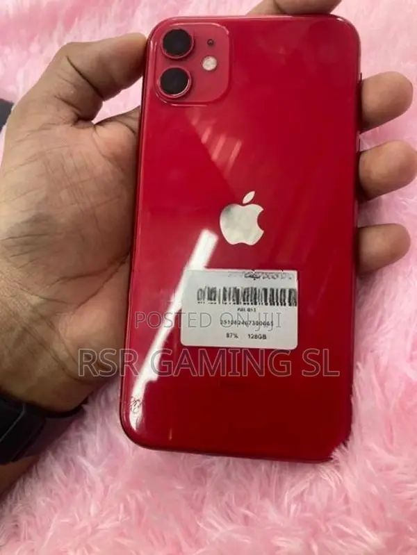 Apple iPhone 11 (Used)