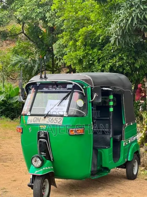 Bajaj 4 Stroke 2007 Three Wheel (Used)