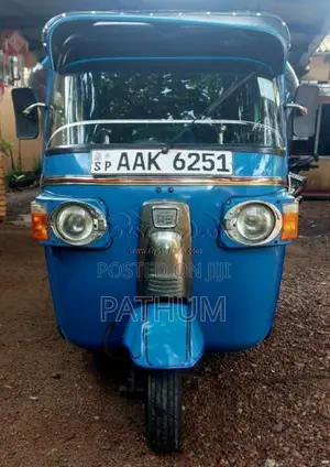 Bajaj 4 Stroke 2013 Three Wheel (Used)