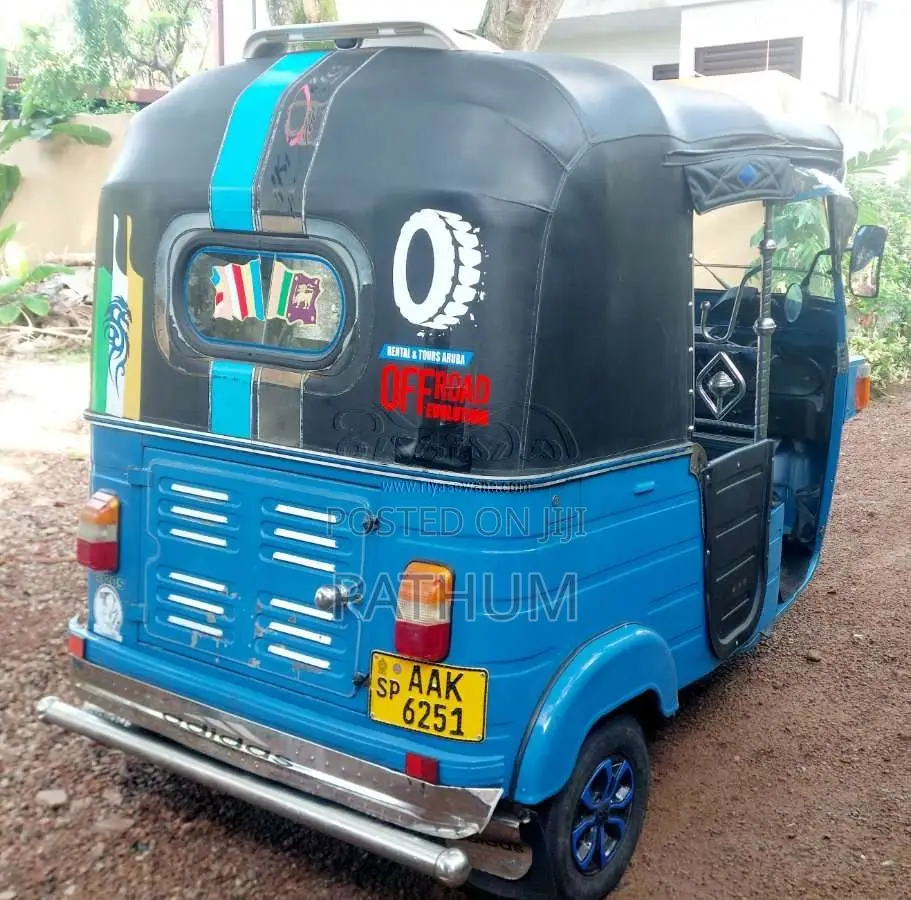 Bajaj 4 Stroke 2013 Three Wheel (Used)