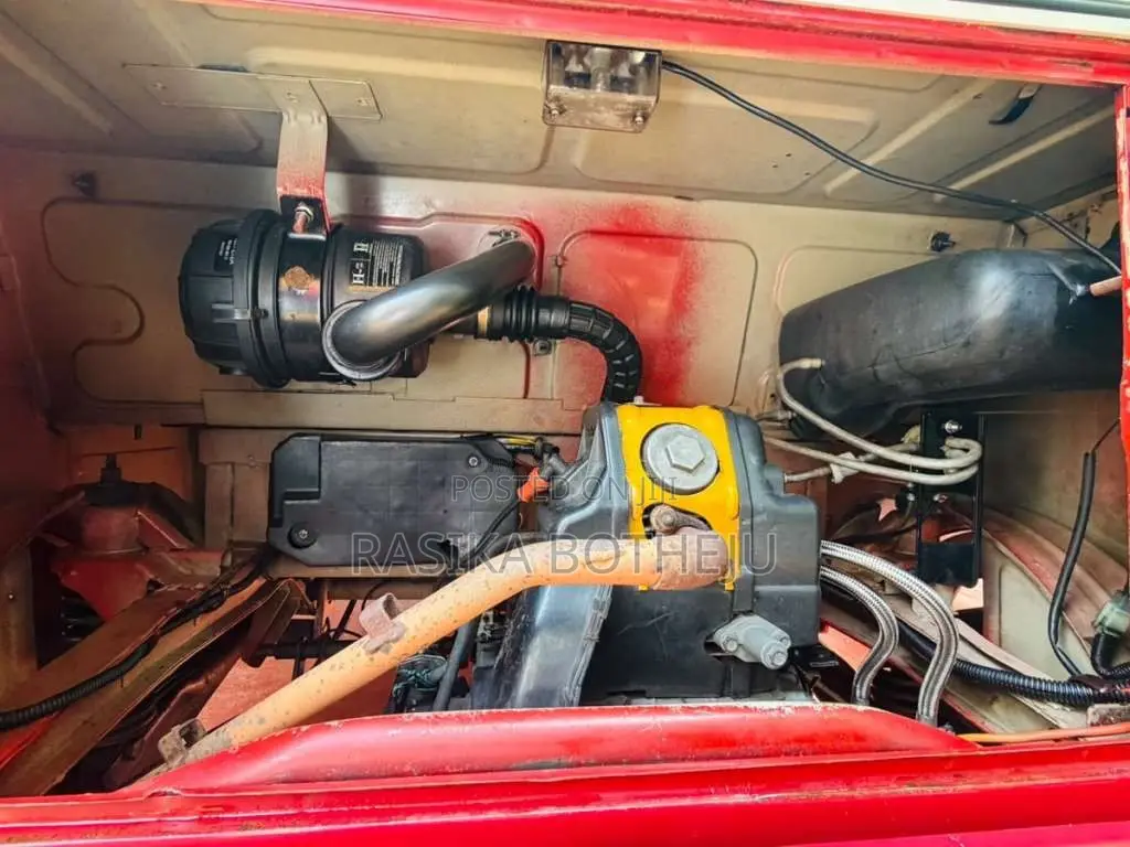 Bajaj 4 Stroke 2010 Three Wheel (Used)