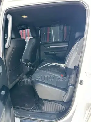Toyota Hilux Rocco 2025 Pickup (Used)