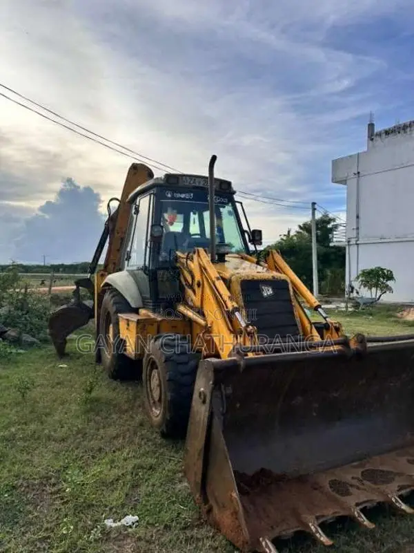 JCB 3CX 1995 Heavy-Duty (Used)