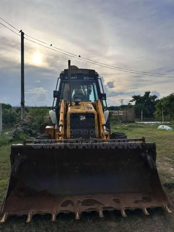 JCB 3CX 1995 Heavy-Duty (Used)