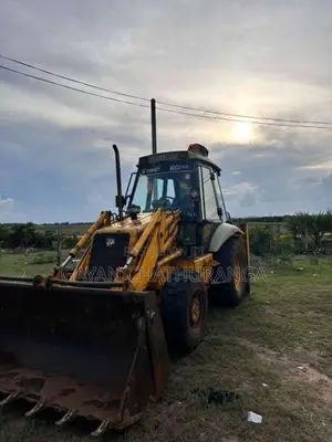 JCB 3CX 1995 Heavy-Duty (Used)
