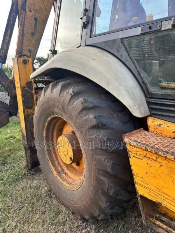 JCB 3CX 1995 Heavy-Duty (Used)