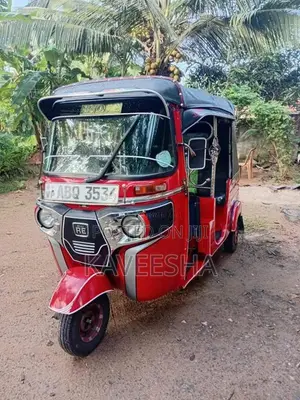 Bajaj RE 205 2017 Three Wheel (Used)