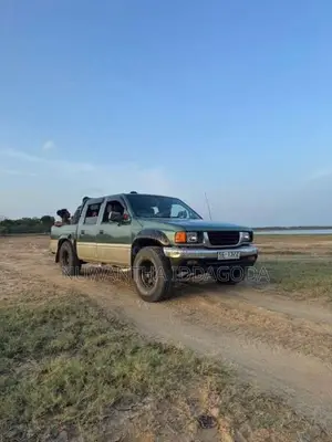 Isuzu Double Cab TFR54H 1996 Pickup (Used)