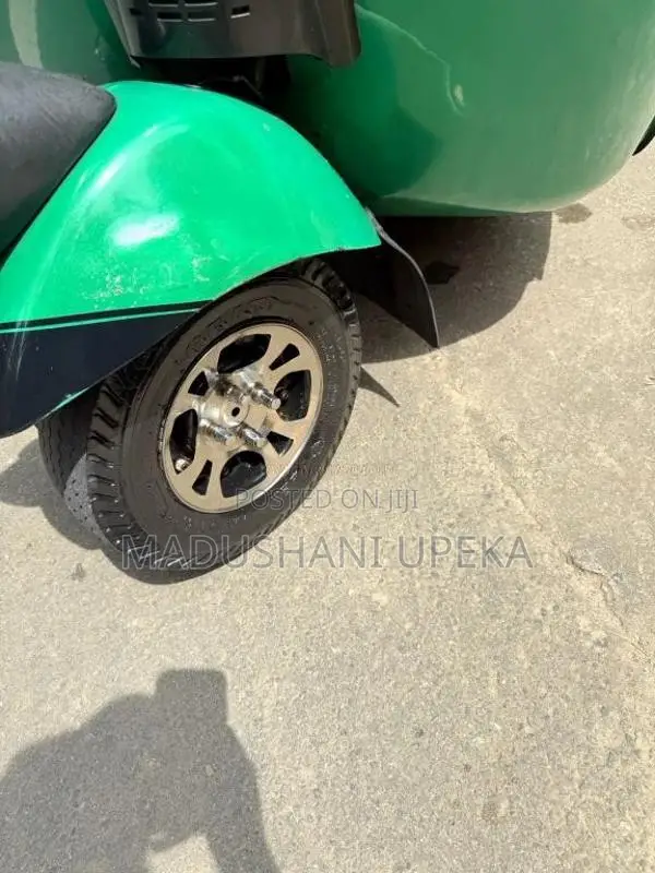 Bajaj RE 4 Stroke 2008 Three Wheel (Used)