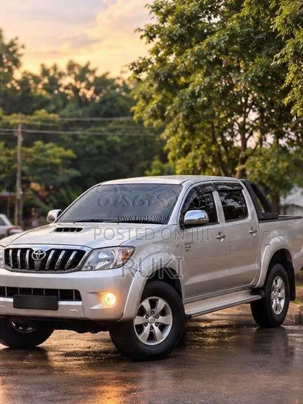 Toyota Hilux 2008 Pickup (Used)