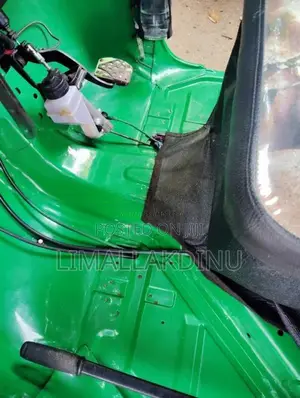 Bajaj RE 205 2011 Three Wheel (Used)
