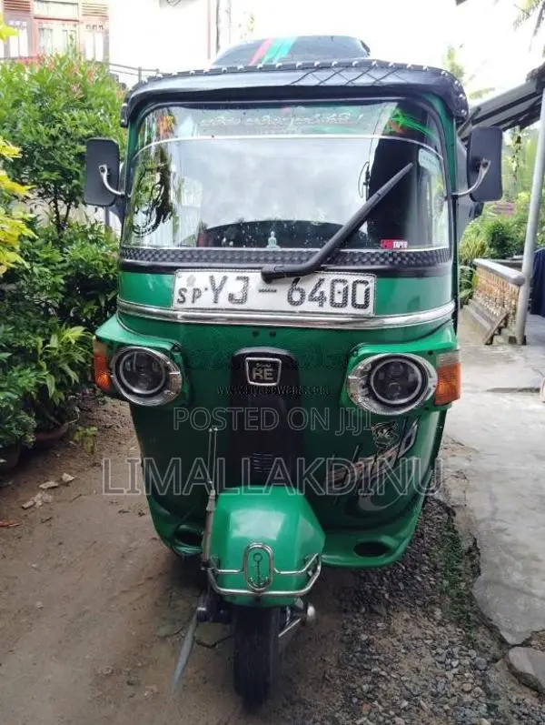Bajaj RE 205 2011 Three Wheel (Used)