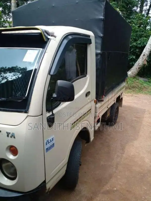 Tata Dimo Batta 2011 Lorry (Used)