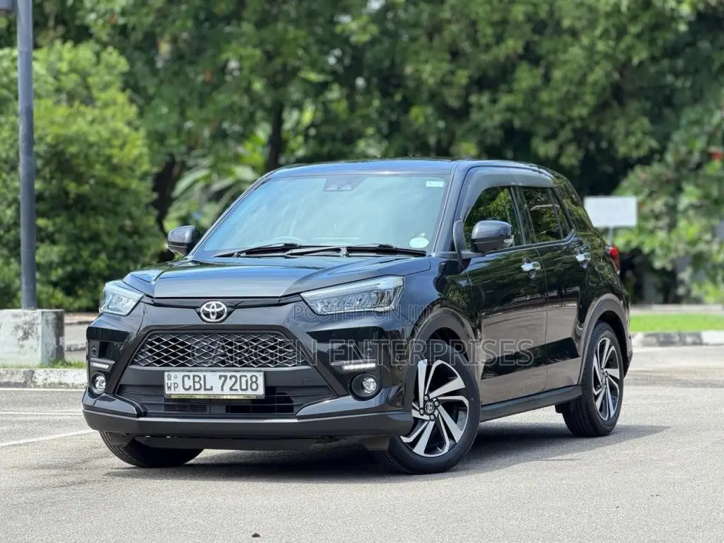Toyota Raize Z GRADE APPLE 4WAY 2021 SUV (Used)
