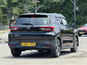 Toyota Raize Z GRADE APPLE 4WAY 2021 SUV (Used)