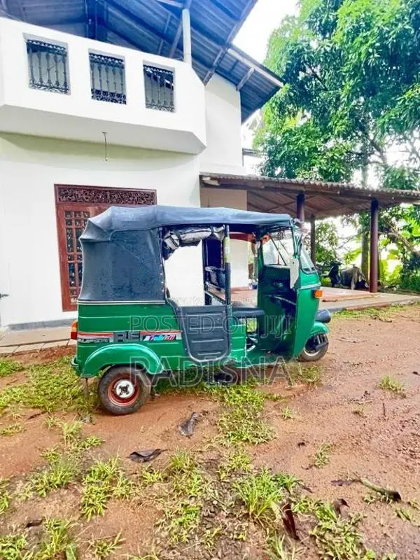 Bajaj 2 Stroke 1993 Three Wheel (Used)