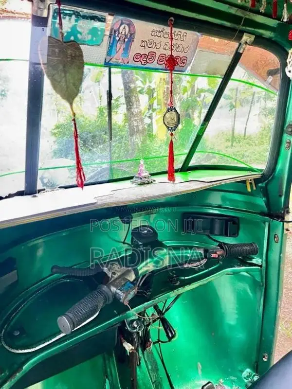 Bajaj 2 Stroke 1993 Three Wheel (Used)