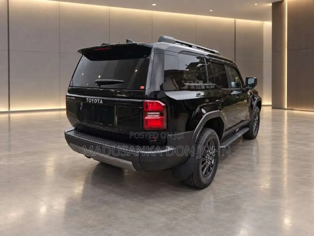 Toyota Prado 2025 SUV (Used)