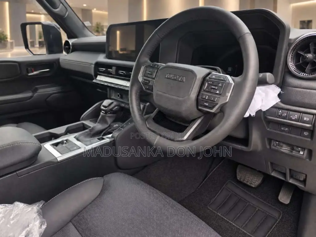 Toyota Prado 2025 SUV (Used)