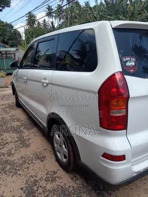 DFSK Glory 330 2016 SUV (Used)