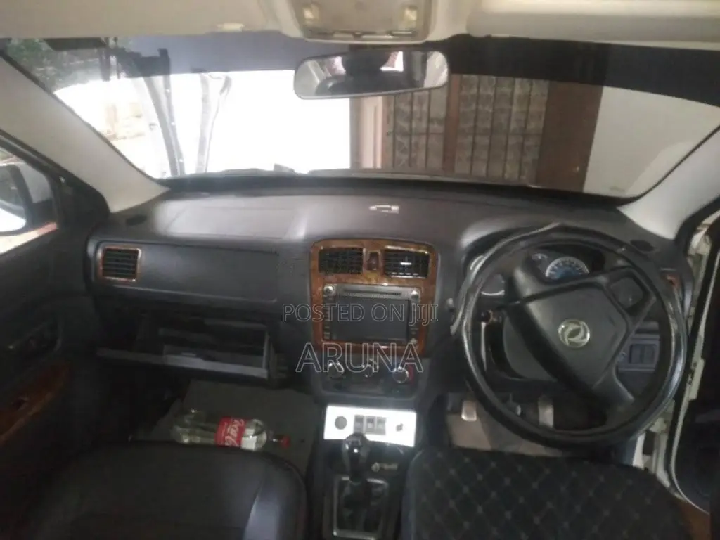 DFSK Glory 330 2016 SUV (Used)