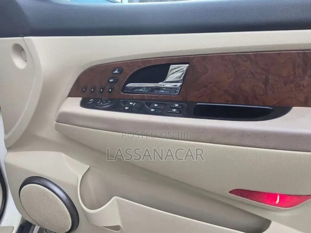 Micro Rexton 2017 SUV (Used)