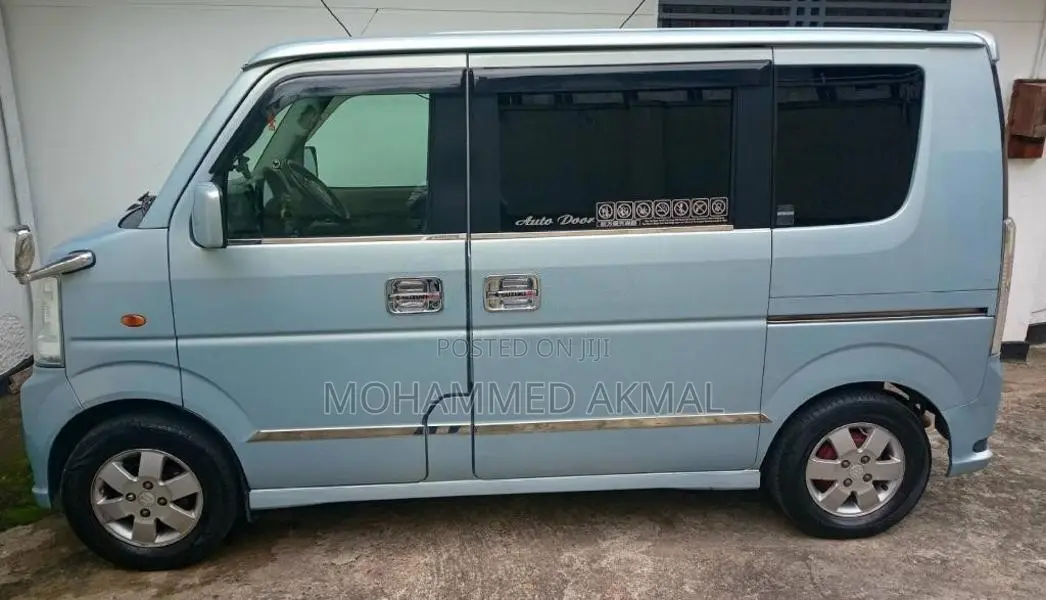 Suzuki Every Wagon 2013 Van (Used)