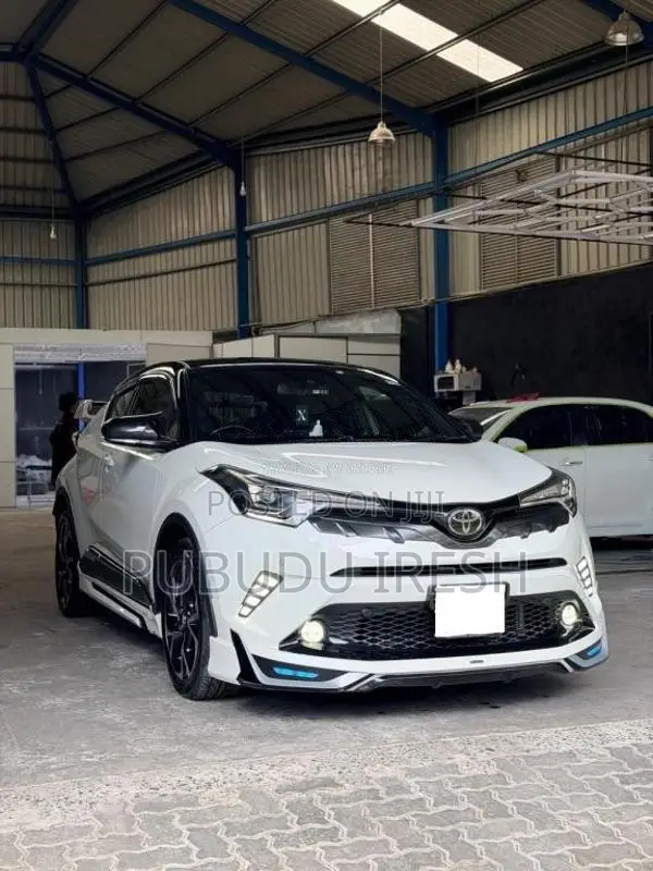 Toyota CHR 2018 SUV (Used)