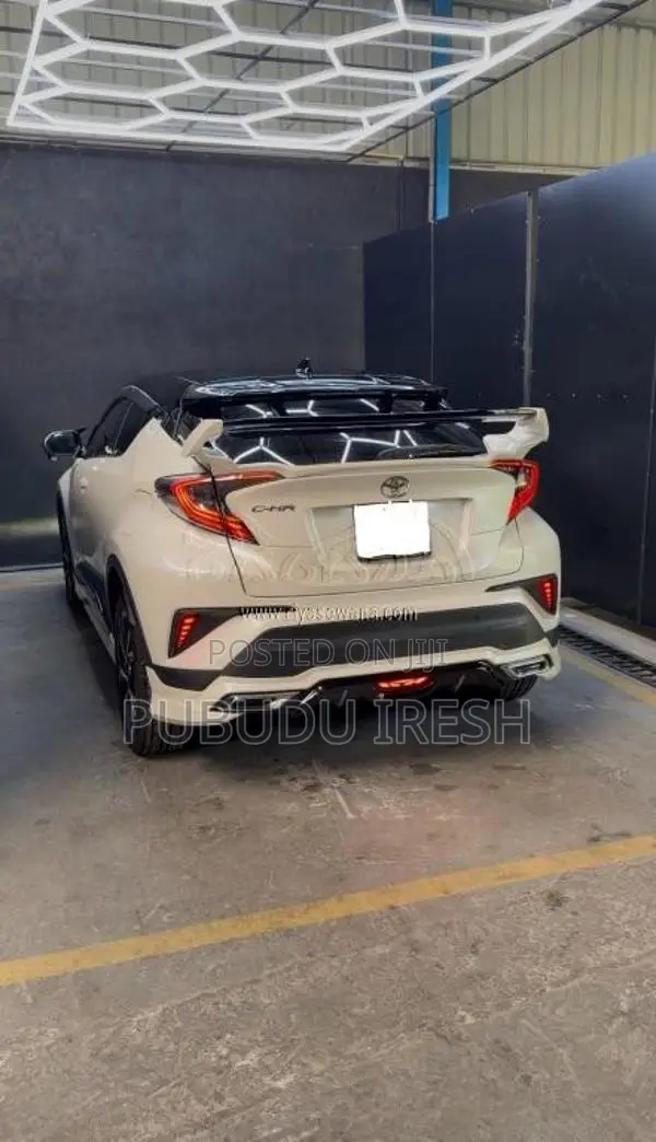 Toyota CHR 2018 SUV (Used)