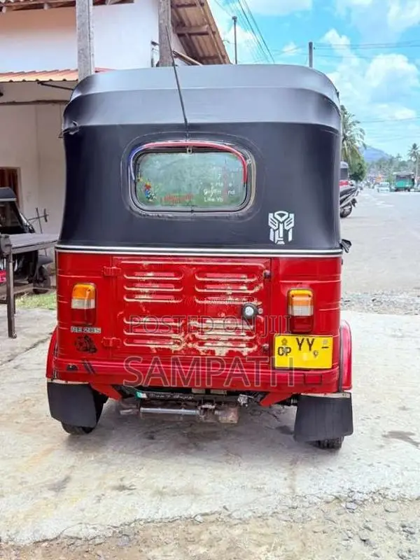 Bajaj RE 205 2012 Three Wheel (Used)